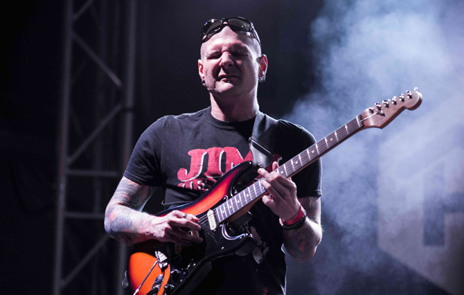 Halott a jazz-rock? Éljen a jazz-rock! Mike Gotthard koncertje: kordonokkal és korlátok nélkül